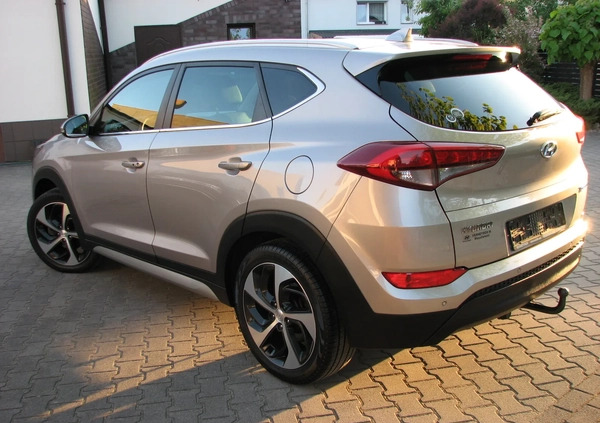 Hyundai Tucson cena 70900 przebieg: 162000, rok produkcji 2017 z Rawicz małe 667